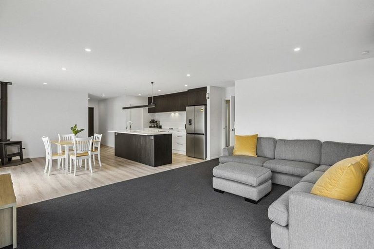 Photo of property in 6 Batham Way, Broad Bay, Dunedin, 9014