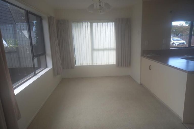Photo of property in 7 Alpine Grove, Upper Vogeltown, New Plymouth, 4310