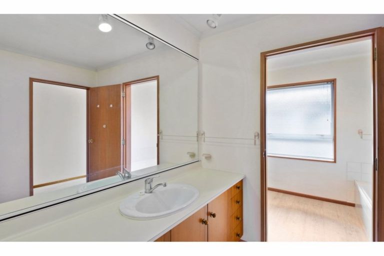 Photo of property in 107 Reynolds Avenue, Bishopdale, Christchurch, 8053