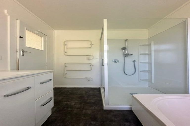 Photo of property in 40 Hine Street, New Plymouth, 4310