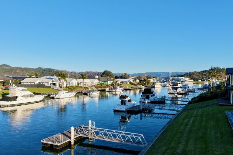 Photo of property in 23 Awatea Drive, Whitianga, 3510