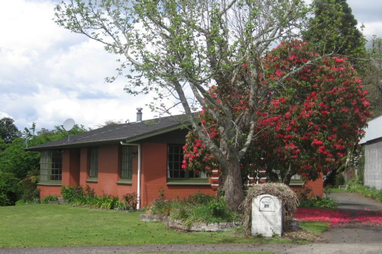 Photo of property in 21 Westbourne Avenue, Pomare, Rotorua, 3015