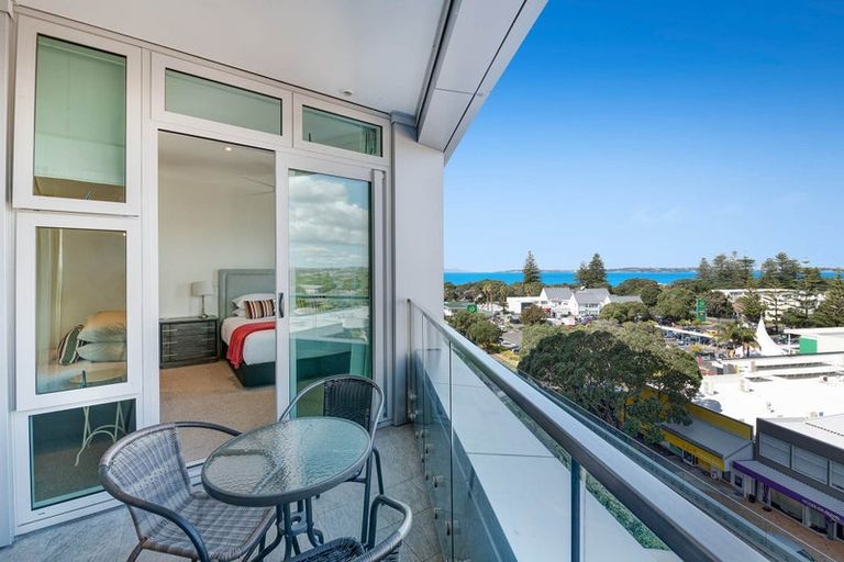 Photo of property in 615/11 Tamariki Avenue, Kelston, Auckland, 0602