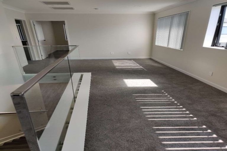 Photo of property in 17 Pinefield Road, Whenuapai, Auckland, 0618