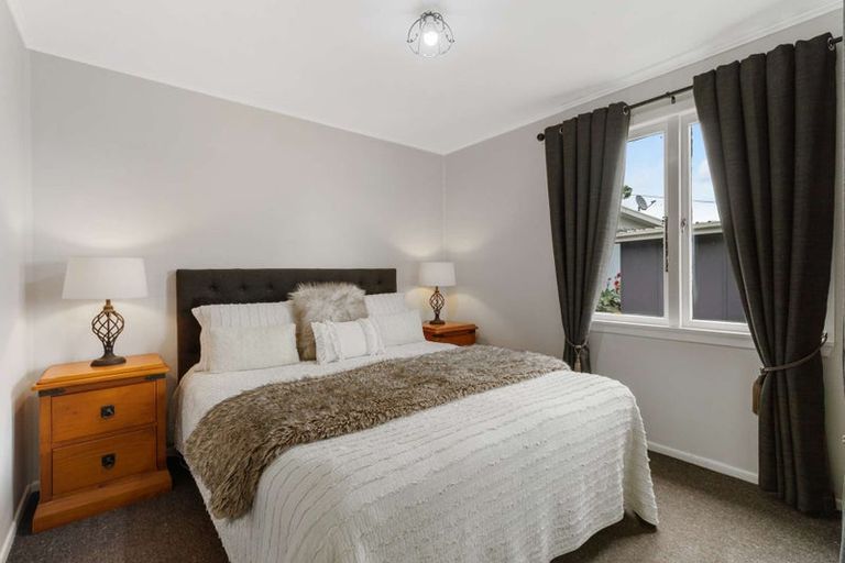 Photo of property in 43 James Mcleod Road, Shelly Beach, Helensville, 0874