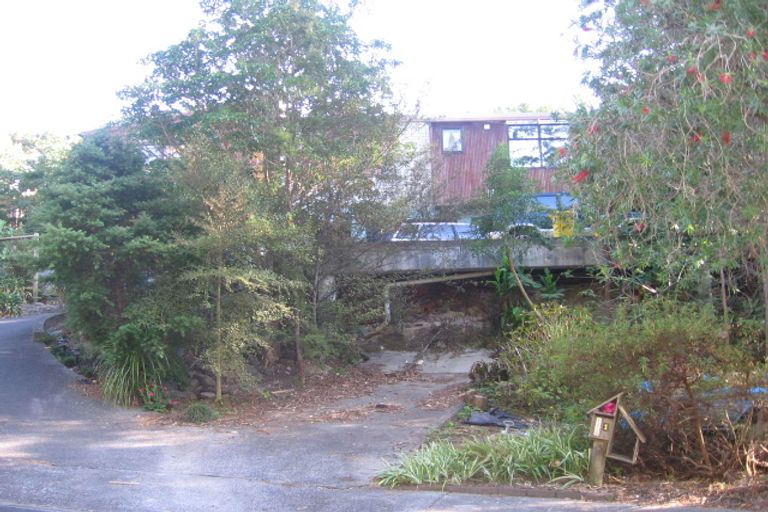 Photo of property in 1 Menear Lane, Hillcrest, Auckland, 0627