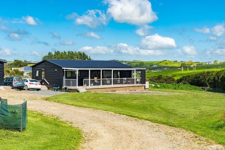 Photo of property in 717 Settlement Road, Hakaru, Wellsford, 0975