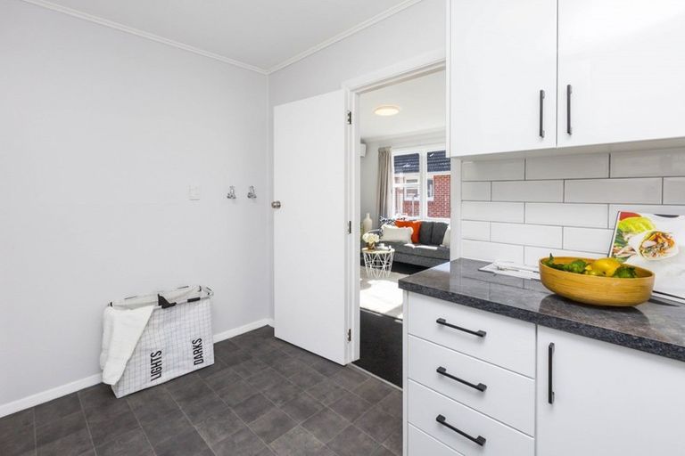 Photo of property in 1/29 Hillside Drive, Maoribank, Upper Hutt, 5018