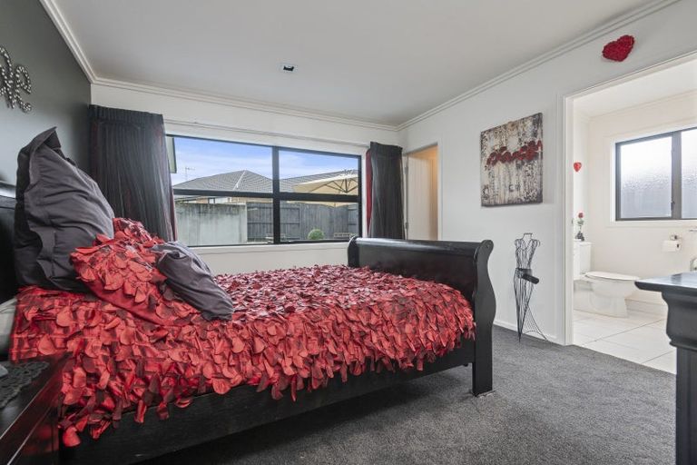 Photo of property in 67 Rosalie Terrace, Kelvin Grove, Palmerston North, 4414