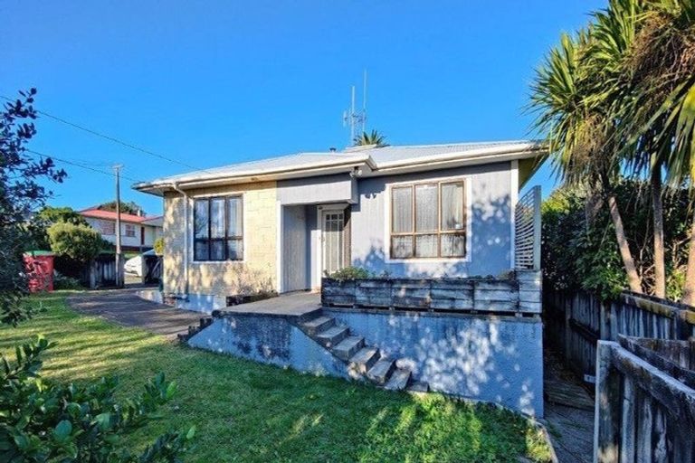 Photo of property in 2 French Street, Frankton, Hamilton, 3204