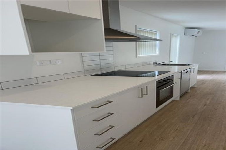 Photo of property in 148 Mcleod Road, Te Atatu South, Auckland, 0610