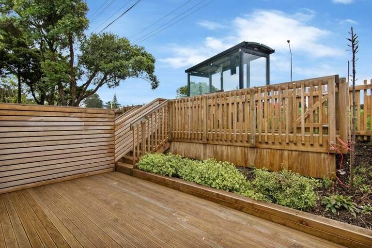 Photo of property in 1/147 Albany Highway, Unsworth Heights, Auckland, 0632