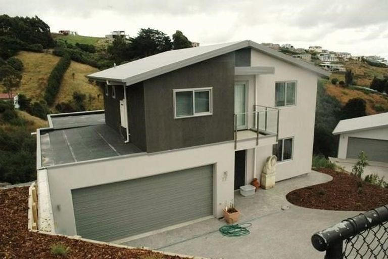 Photo of property in 17 Mandalay Lane, Redcliffs, Christchurch, 8081