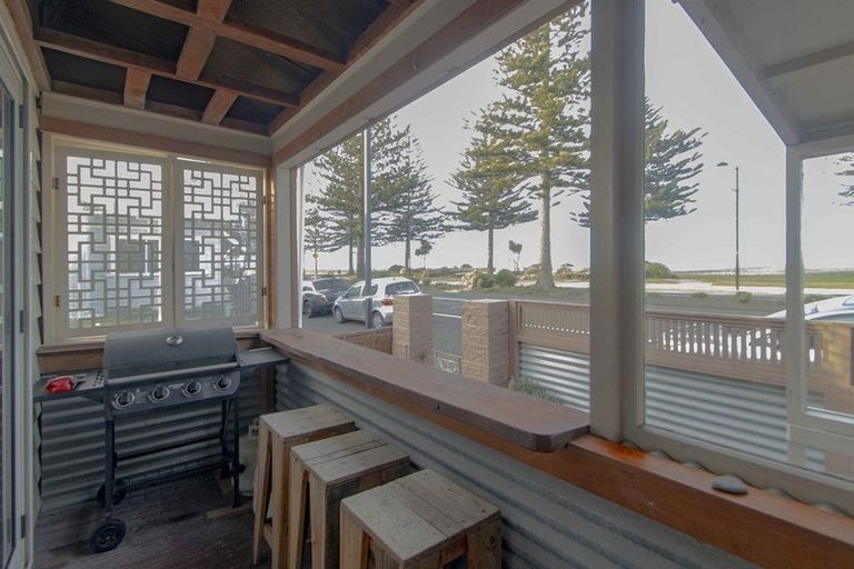 Photo of property in 575 Marine Parade, Napier South, Napier, 4110