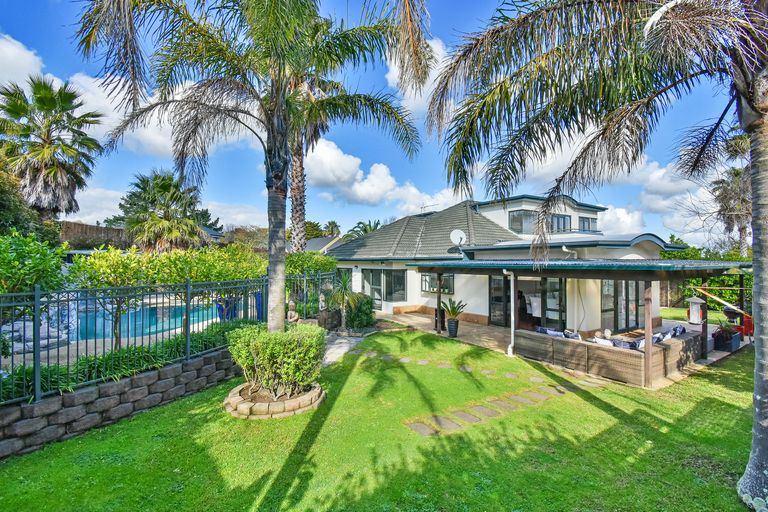 Photo of property in 21 Del Mar Court, Shamrock Park, Auckland, 2016