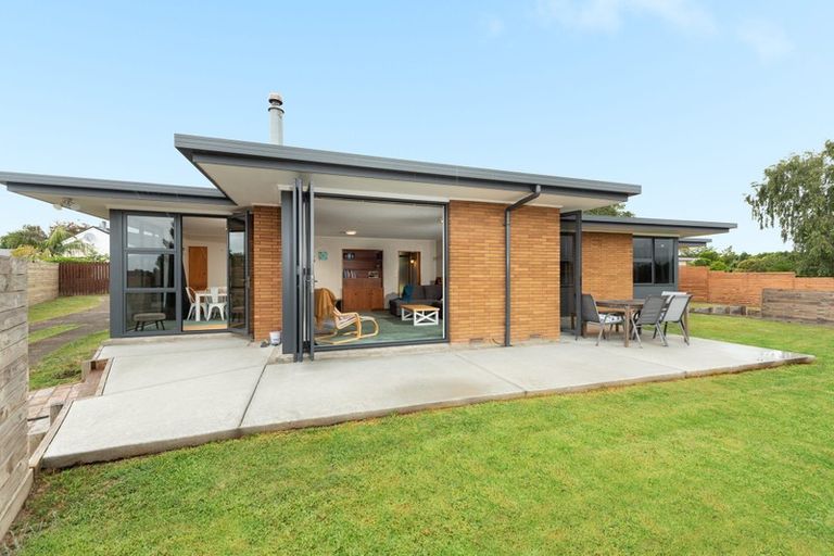 Photo of property in 12 Williams Drive, Te Puke, 3119