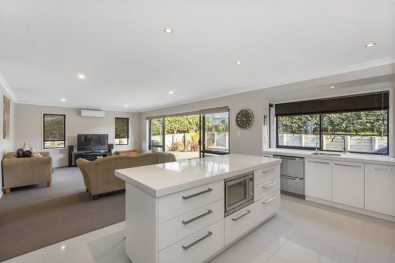 Photo of property in 79 Rathmar Drive, Manurewa, Auckland, 2105