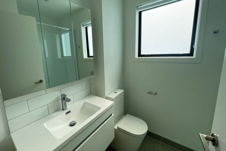 Photo of property in 5/5 Brandon Road, Glen Eden, Auckland, 0602