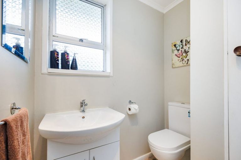 Photo of property in 204 Kawakawa Road, Feilding, 4775