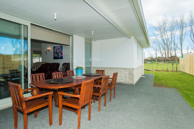 Photo of property in 52 Hamilton Drive, Wainui, Gisborne, 4010