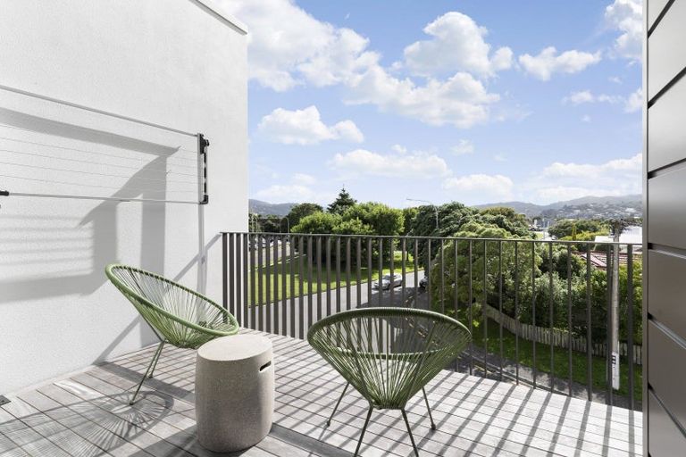 Photo of property in 203/94 Cambridge Terrace, Waterloo, Lower Hutt, 5011
