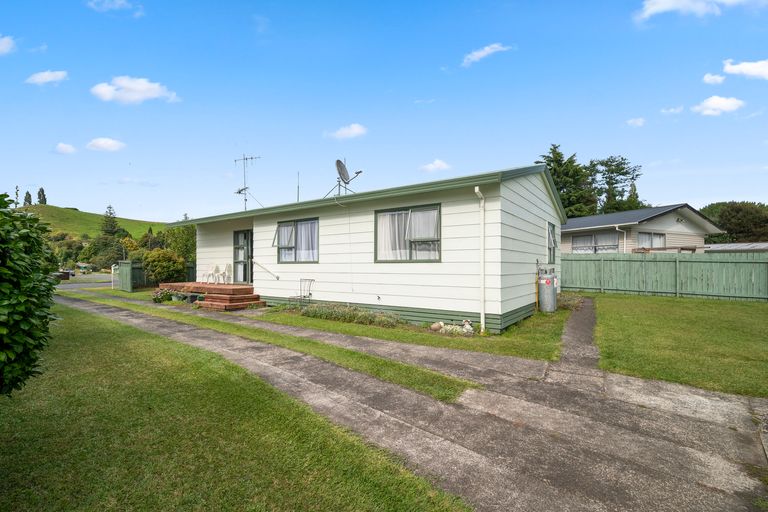 Photo of property in 14 Frances Street, Tirau, 3410