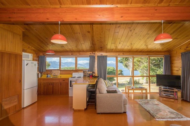 Photo of property in 246 Lakeview Terrace, Lake Hawea, 9382