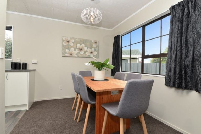 Photo of property in 4 Jasmine Avenue, Dinsdale, Hamilton, 3204