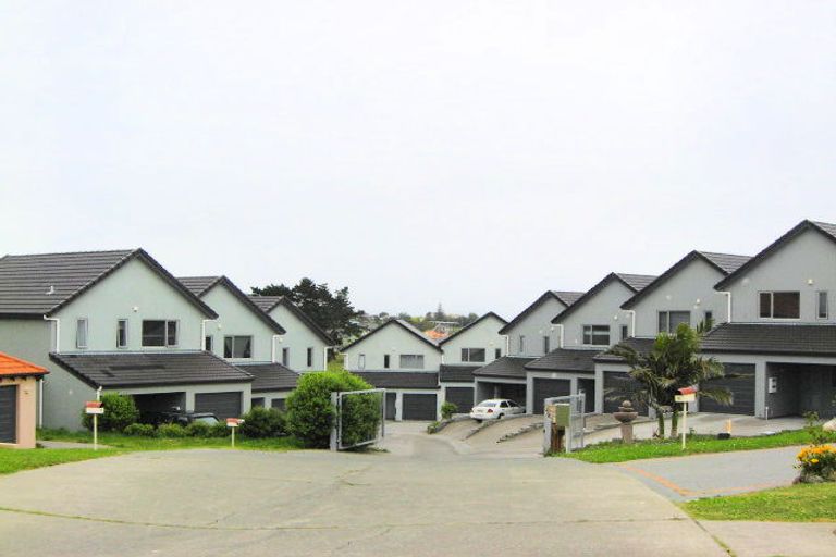 Photo of property in 45 Alverna View, Gulf Harbour, Whangaparaoa, 0930