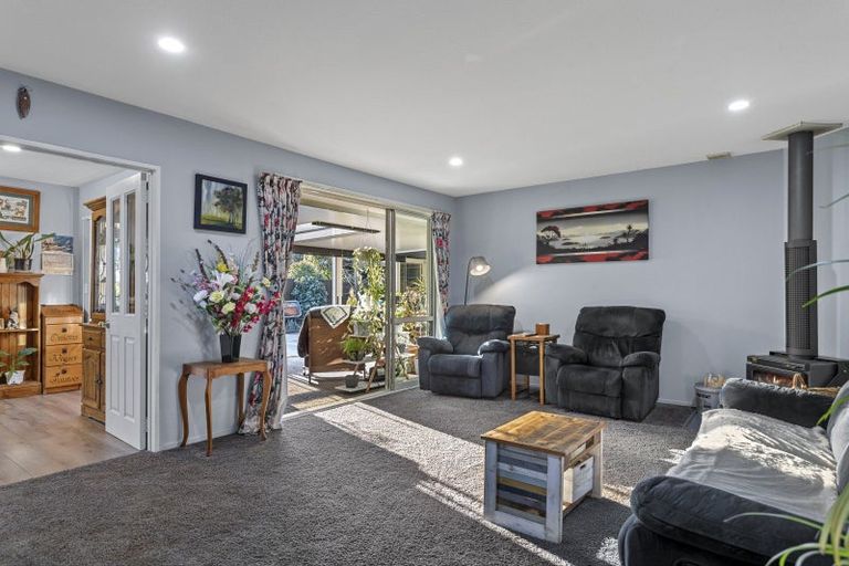 Photo of property in 5 Manahi Place, Woodend, 7610