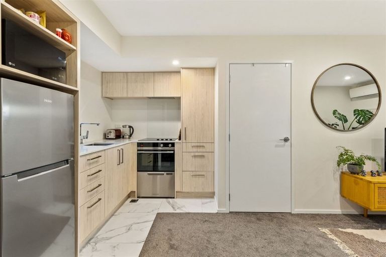 Photo of property in 8/45 Vera Road, Te Atatu South, Auckland, 0610