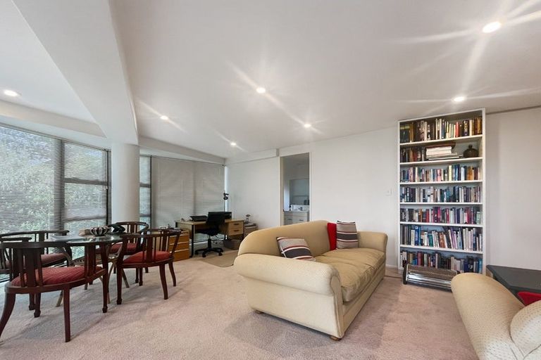 Photo of property in 2/40 Walter Street, Hauraki, Auckland, 0622