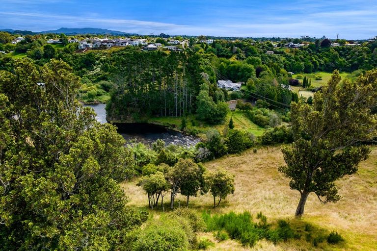 Photo of property in 282 Smart Road, Hillsborough, New Plymouth, 4372