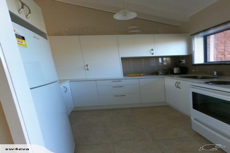 Photo of property in 11 Fantail Court, Orewa, 0931
