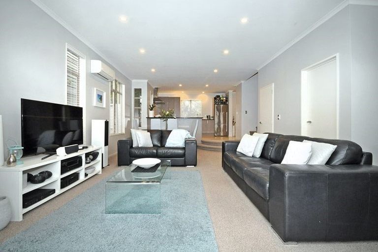 Photo of property in 107 Baverstock Road, Flat Bush, Auckland, 2016