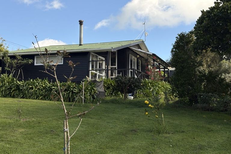 Photo of property in 2 Rowland Road, Turiwiri, Dargaville, 0374