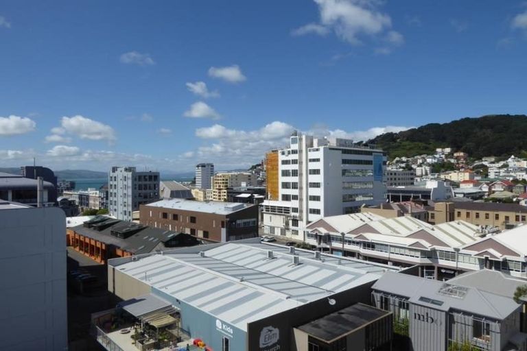 Photo of property in Tennyson Apartments, 3/25 Tennyson Street, Te Aro, Wellington, 6011