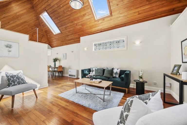 Photo of property in 82 Elizabeth Street, Mount Victoria, Wellington, 6011