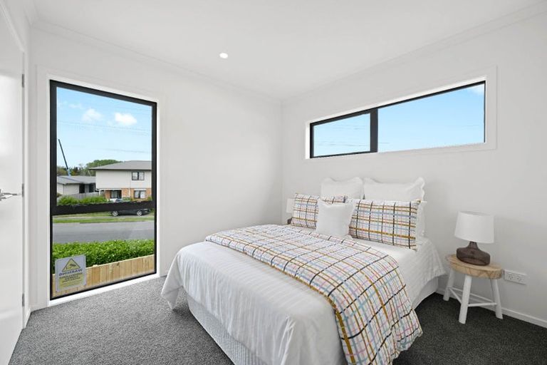 Photo of property in 2/12 Mcewan Place, Fitzroy, Hamilton, 3206