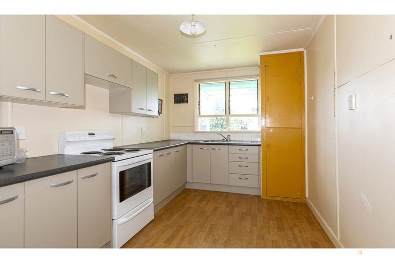 Photo of property in 28 Augustine Street, Waimate, 7924