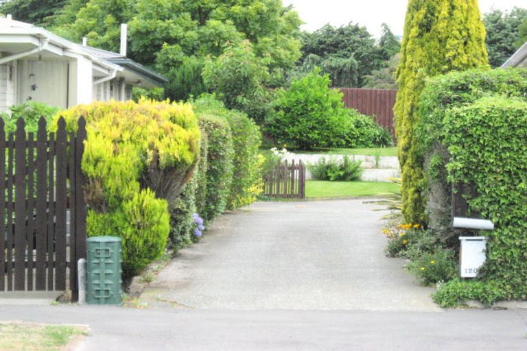 Photo of property in 120b Hay Street, Bromley, Christchurch, 8062