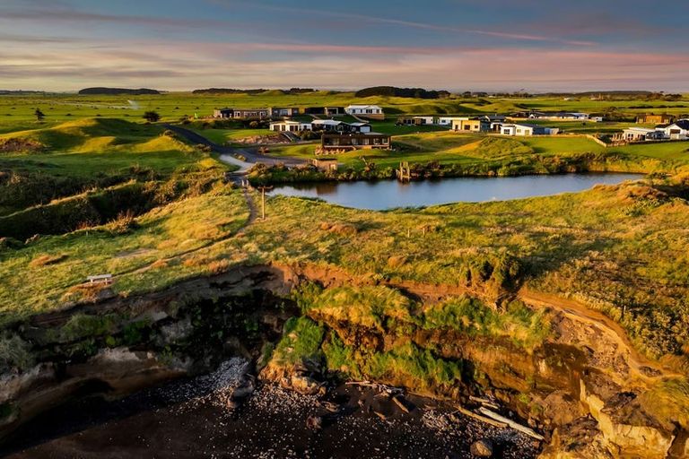 Photo of property in 21 Rosemount Road, Waverley, 4591