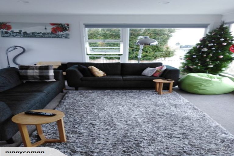 Photo of property in 2/61 Forrest Hill Road, Milford, Auckland, 0620