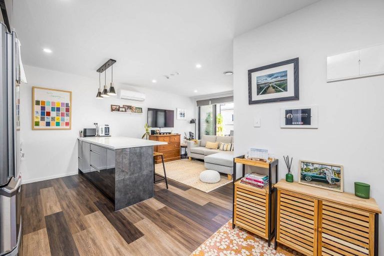 Photo of property in 206/40 East Street, Papakura, 2110