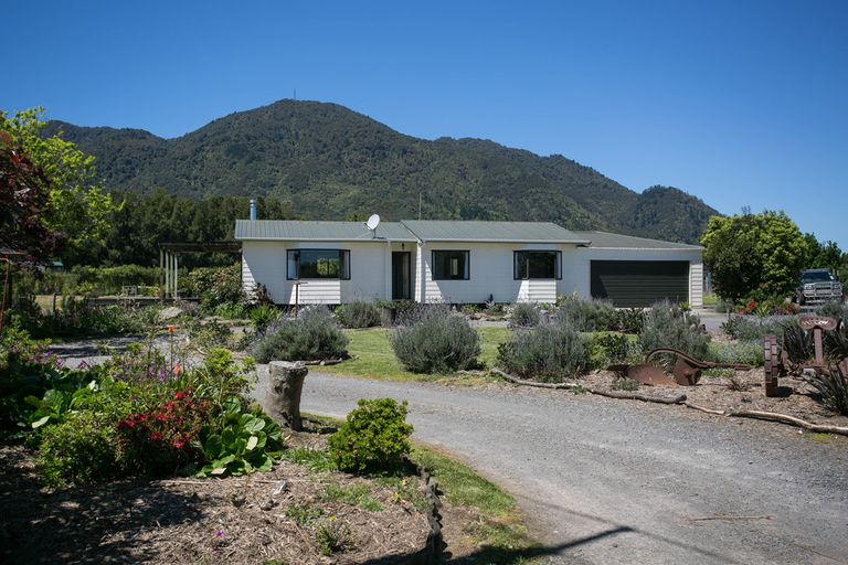Photo of property in 35 Tui Pa Road, Te Aroha, 3392