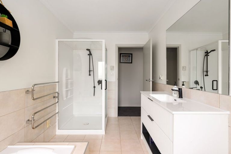 Photo of property in 25b Walsh Street, Forest Lake, Hamilton, 3200