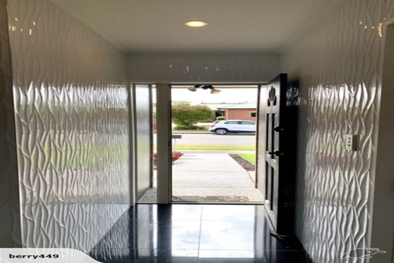 Photo of property in 2/8 Pentland Drive, Belfast, Christchurch, 8051