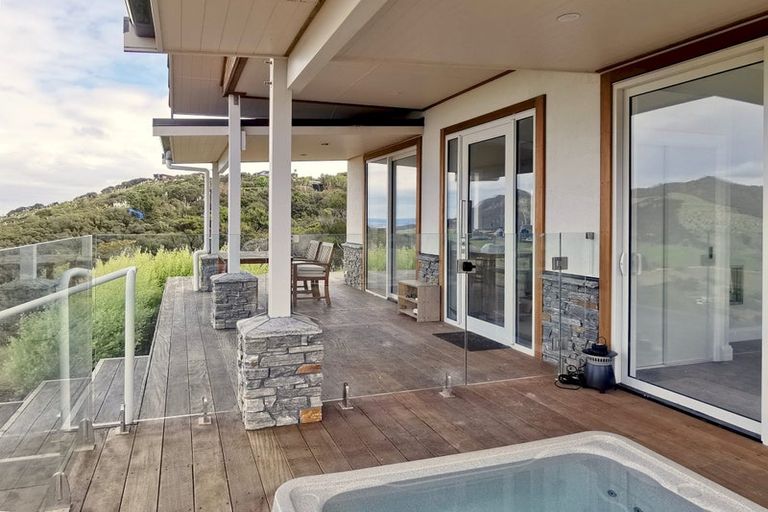 Photo of property in 114 Rarangi Heights, Parua Bay, 0192