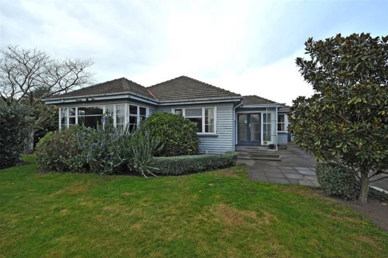 Photo of property in 202 Weston Road, St Albans, Christchurch, 8052