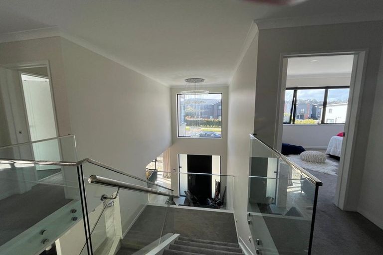 Photo of property in 64 Mettam Drive, Swanson, Auckland, 0614